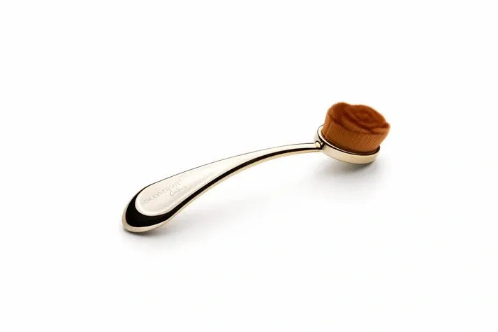 Hypoallergenic Vegan Foundation & Highlighter Brush